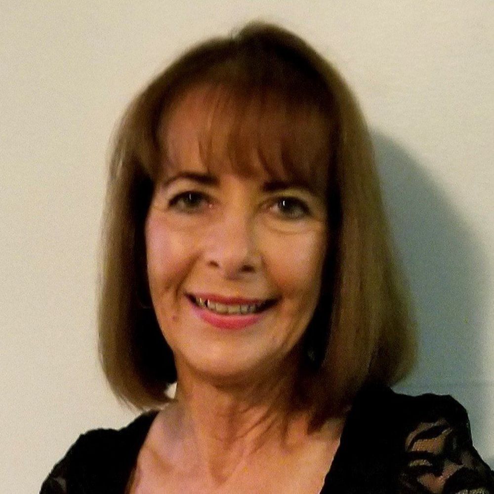 Meet your Posher, E maria